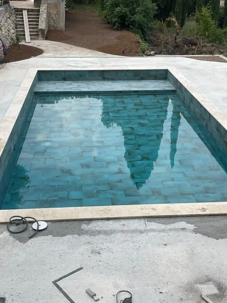 Piscine carrelée, photo 1 sur 25