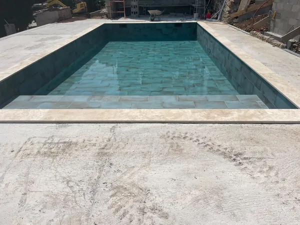 Piscine carrelée, photo 21 sur 25