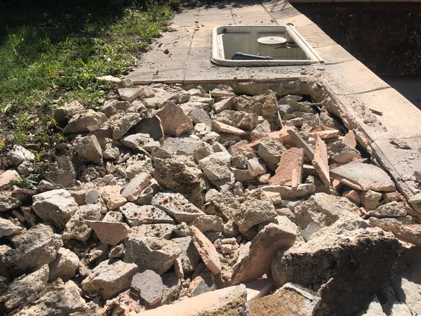 Rénovation piscine jardin, photo 2 sur 33